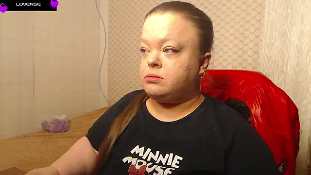 Snapshot of Janiffer_MiMi chatting on 12.04.25 Janiffer MiMi online show from 12.04.25