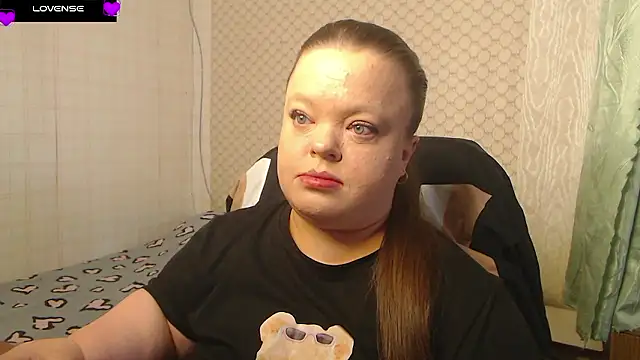 Snapshot of Janiffer_MiMi chatting on 01.14.26 Janiffer MiMi online show from 01.14.26