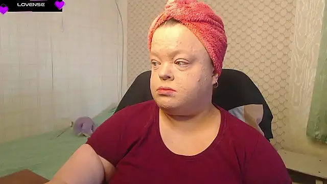 Janiffer MiMi online show from 03.05.26