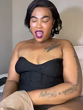 Snapshot of BADFATASS85 chatting on 01.12.26 BADFATASS85 online show from 01.12.26