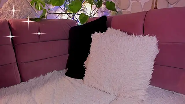 glamour kitten online show from 02.19.26