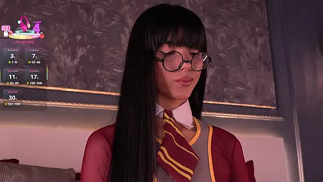 Snapshot of evamoretti chatting on 10.16.25 evamoretti online show from 10.16.25