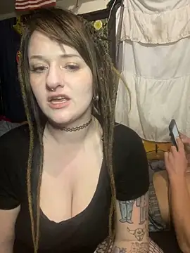 Snapshot of 1-800-FUCKYOU chatting on 03.01.25 1-800-FUCKYOU online show from 03.01.25