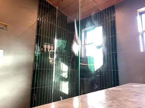 Snapshot of 1-800-FUCKYOU chatting on 11.10.25 1-800-FUCKYOU online show from 11.10.25