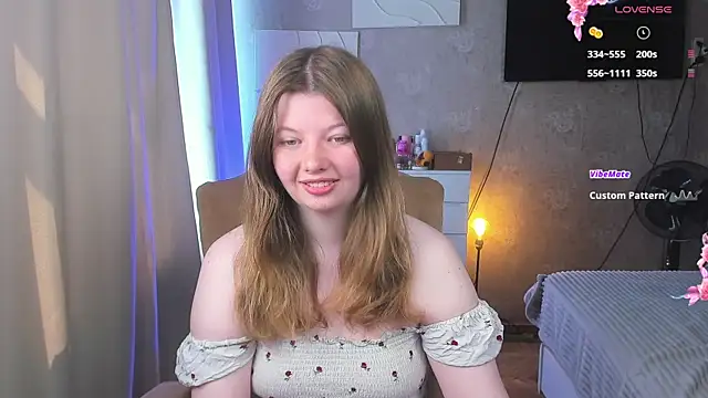 Snapshot of Vivian_cutie chatting on 07.29.26 Vivian cutie online show from 07.29.26