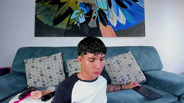 Snapshot of JacoboSwam chatting on 12.22.24 JacoboSwam online show from 12.22.24