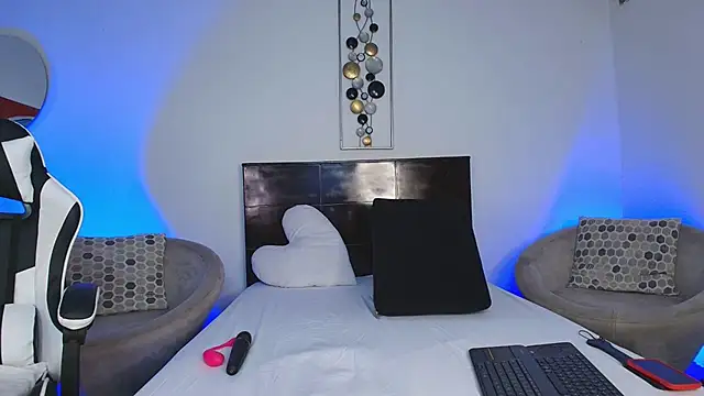 JacoboSwam online show from 03.19.25