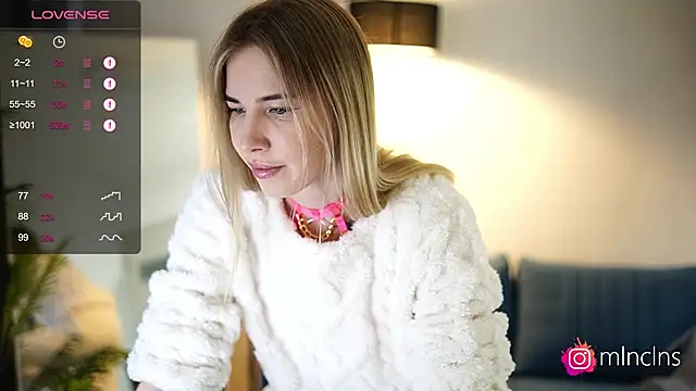 Snapshot of melanielwithu chatting on 01.26.25 melanielwithu online show from 01.26.25