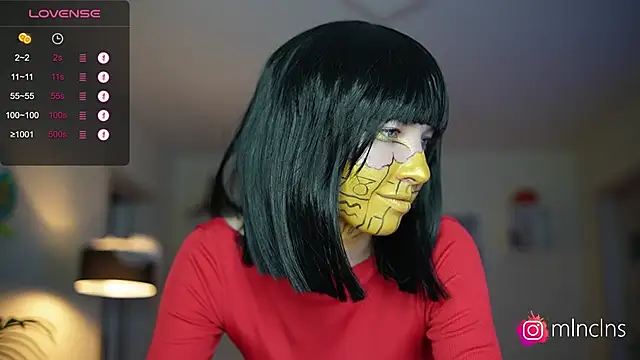 Snapshot of melanielwithu chatting on 10.27.25 melanielwithu online show from 10.27.25