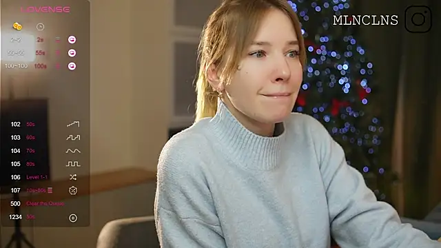 Snapshot of melanielwithu chatting on 12.14.25 melanielwithu online show from 12.14.25