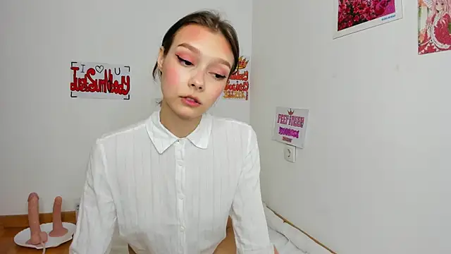 Snapshot of Michelle_Melnss chatting on 07.15.26 Michelle Melnss online show from 07.15.26