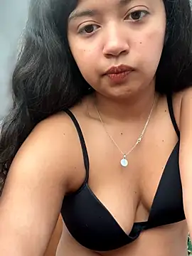 Peach Girll online show from 03.03.26