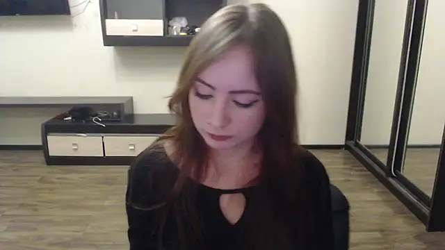 Laralianna online show from 12.11.24