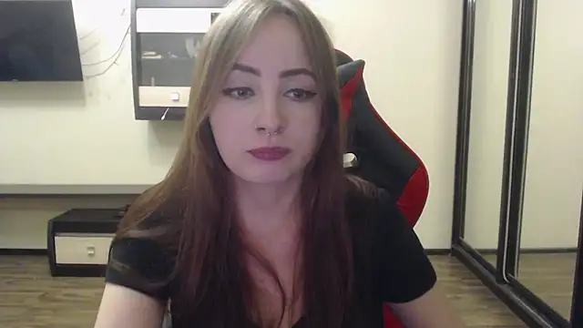 Laralianna online show from 12.23.24