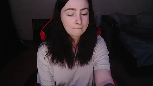 Snapshot of Laralianna chatting on 02.06.26 Laralianna online show from 02.06.26