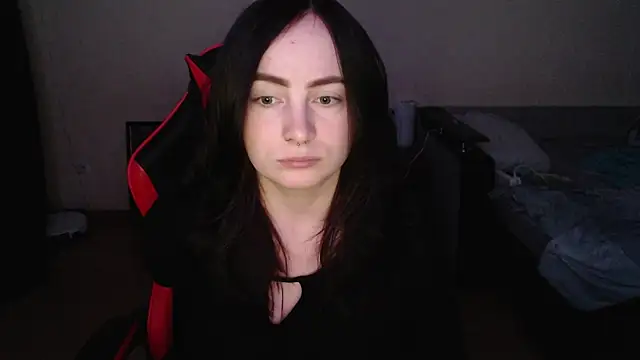 Snapshot of Laralianna chatting on 02.11.26 Laralianna online show from 02.11.26