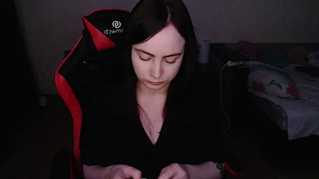 Snapshot of Laralianna chatting on 02.23.26 Laralianna online show from 02.23.26