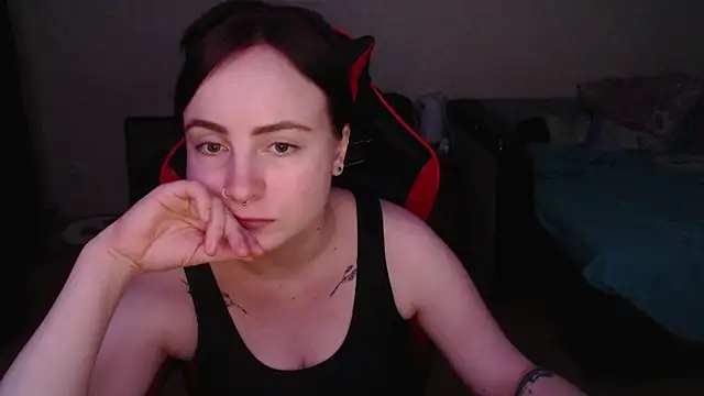 Snapshot of Laralianna chatting on 03.08.26 Laralianna online show from 03.08.26