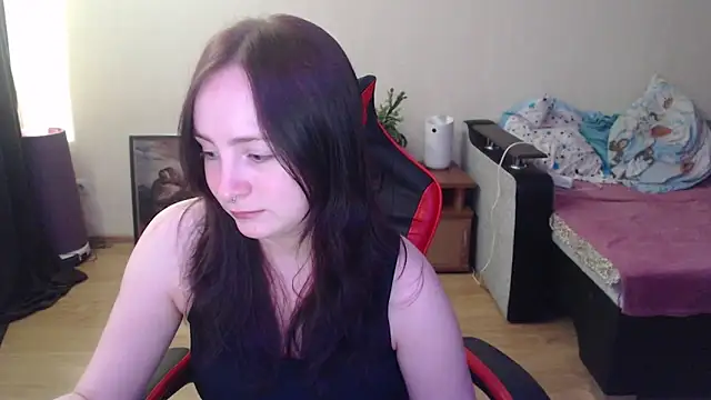 Laralianna online show from 05.13.26