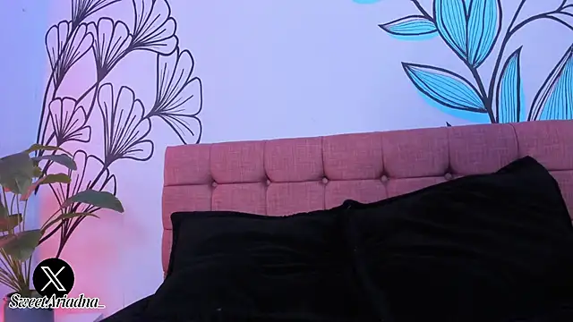 Sweet Ariadna  online show from 03.22.25