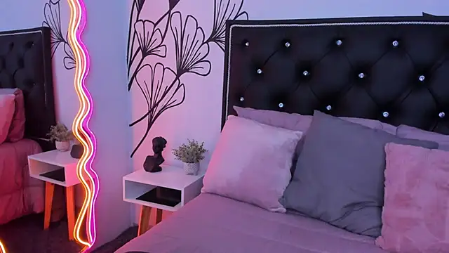 Sweet Ariadna  online show from 06.14.26