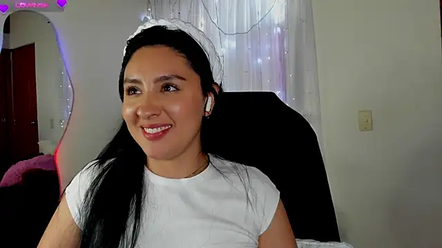 AnushaKumari online show from 01.03.25