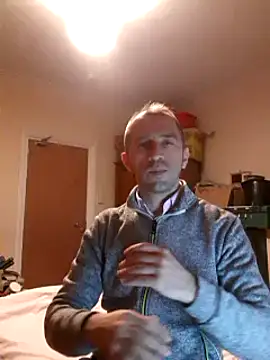 Snapshot of theSmallest-dick chatting on 01.13.25 theSmallest-dick online show from 01.13.25