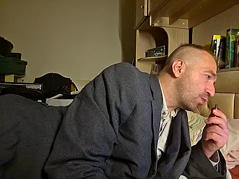 Snapshot of theSmallest-dick chatting on 09.29.25 theSmallest-dick online show from 09.29.25