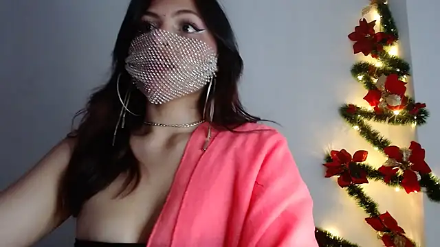 Snapshot of darika__ chatting on 12.15.24 darika online show from 12.15.24