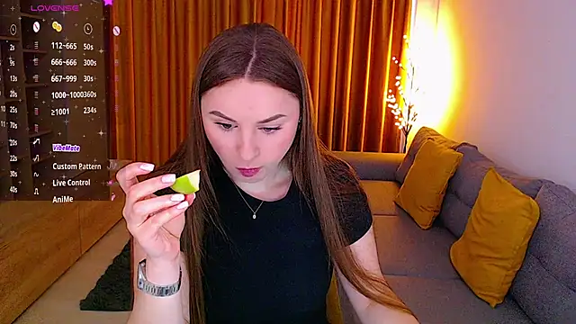  Mia Adams online show from 01.22.25