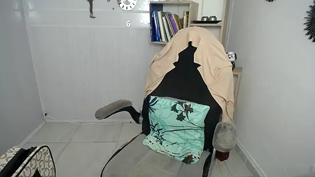 Snapshot of cum_bigass chatting on 05.28.26 cum bigass online show from 05.28.26
