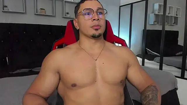 tyler hank01 online show from 10.28.25