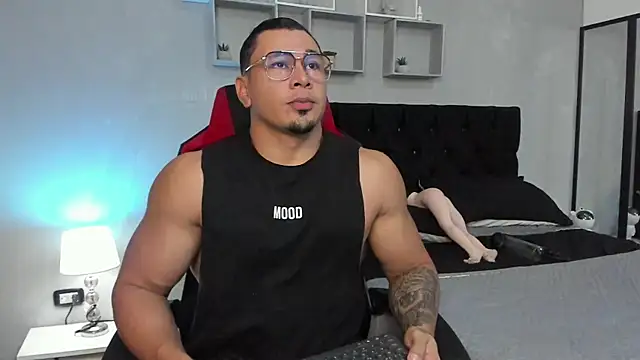 tyler hank01 online show from 11.01.25