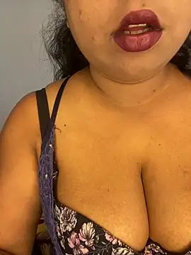 Snapshot of _Cute_ariana_ chatting on 02.15.26 Cute ariana online show from 02.15.26