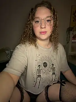 EmmieRae online show from 10.27.25