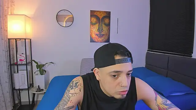 Snapshot of alejandro_calderon1 chatting on 06.10.26 alejandro calderon1 online show from 06.10.26