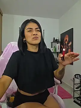 Hannah-grace online show from 05.18.26
