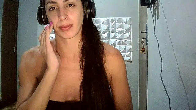 Snapshot of AlexiaDuucan chatting on 05.28.26 AlexiaDuucan online show from 05.28.26