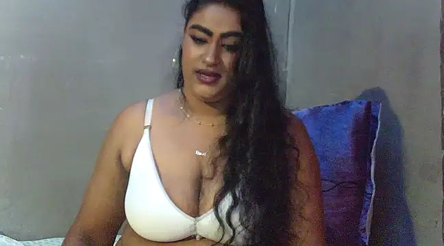 Snapshot of EROTICNAWTY2 chatting on 01.26.25 EROTICNAWTY2 online show from 01.26.25