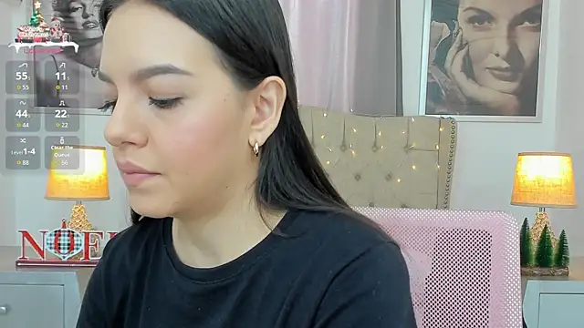 Snapshot of Beautyari_ chatting on 12.02.25 Beautyari online show from 12.02.25