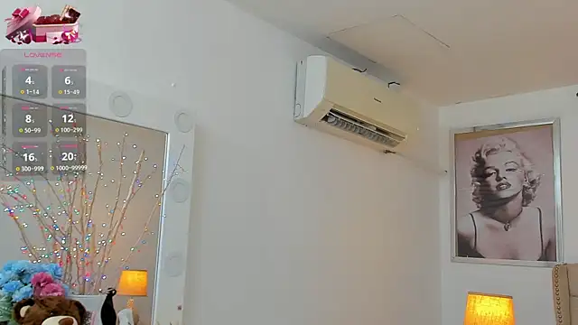 Snapshot of Beautyari_ chatting on 02.11.26 Beautyari online show from 02.11.26