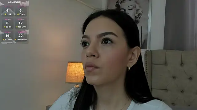 Snapshot of Beautyari_ chatting on 03.07.26 Beautyari online show from 03.07.26