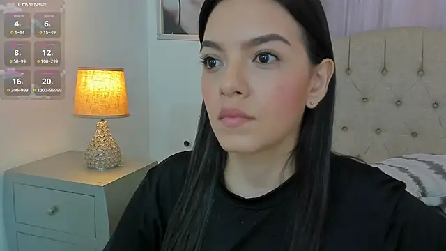 Snapshot of Beautyari_ chatting on 03.12.26 Beautyari online show from 03.12.26