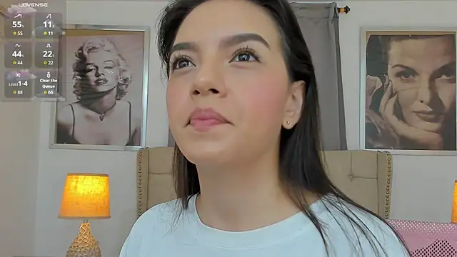 Snapshot of Beautyari_ chatting on 03.27.26 Beautyari online show from 03.27.26