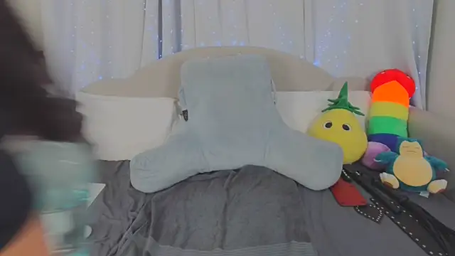 MeghanXO online show from 04.24.26