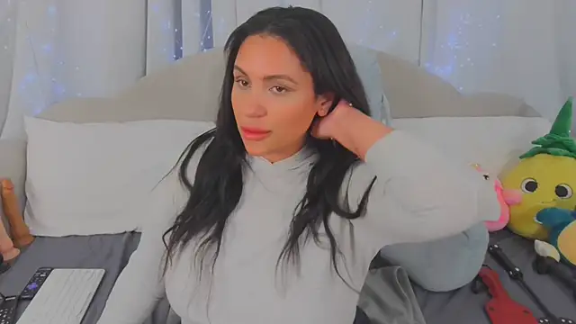 MeghanXO online show from 05.15.26