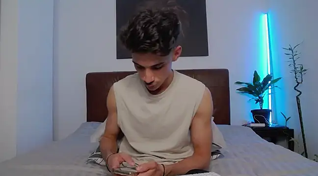 DanielCrush1 online show from 03.19.25