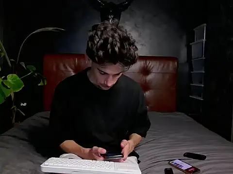 DanielCrush1 online show from 10.28.25