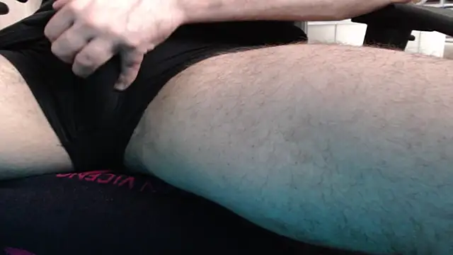 Snapshot of Silver_Boyy chatting on 02.01.26 Silver Boyy online show from 02.01.26