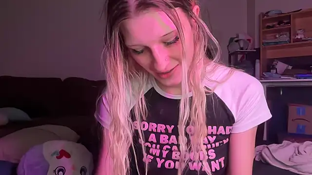 Snapshot of kittyxexx chatting on 06.26.26 kittyxexx online show from 06.26.26